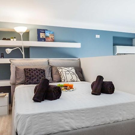 Duomo In 8 Stops Suite Deluxe Loft มิลาน ภายนอก รูปภาพ