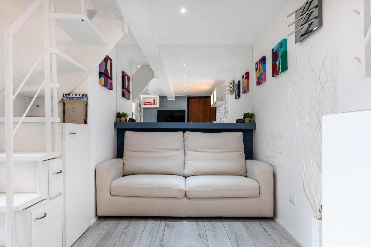 Duomo In 8 Stops Suite Deluxe Loft มิลาน ภายนอก รูปภาพ